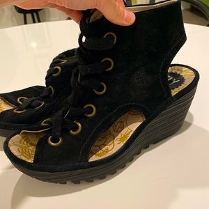 Yaba702 Fly London Wedge Sandals